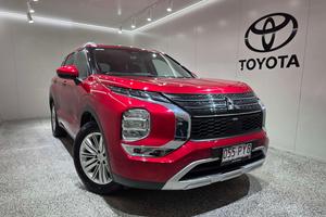 2024 Mitsubishi Outlander LS ZM
