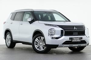 2025 Mitsubishi Outlander LS ZM