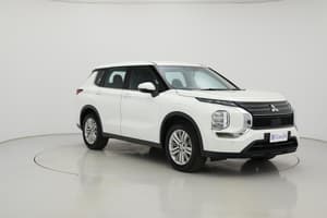 2024 Mitsubishi Outlander ES ZM