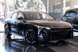 2025 Kia K4 GT-Line CL4m