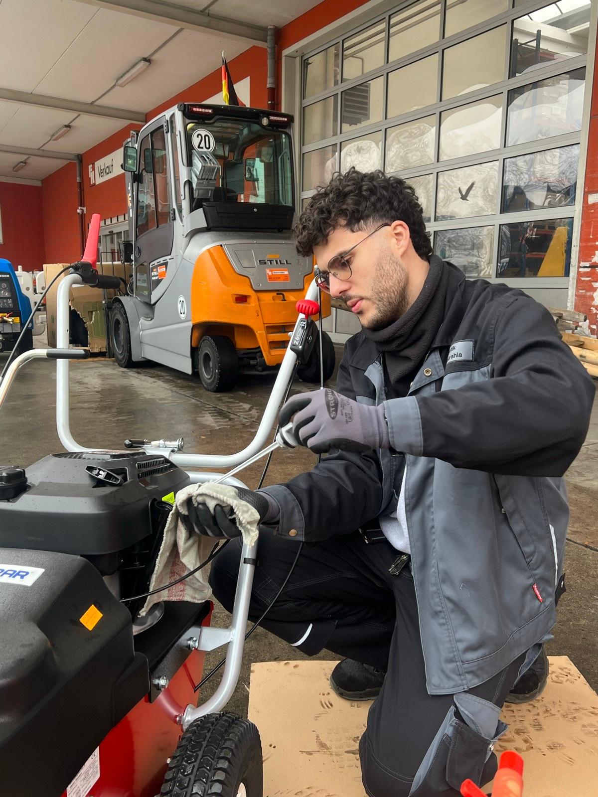 Labourer / Machine Operator / Logistics – Available 22 Jan to 8 Mar 20 ...