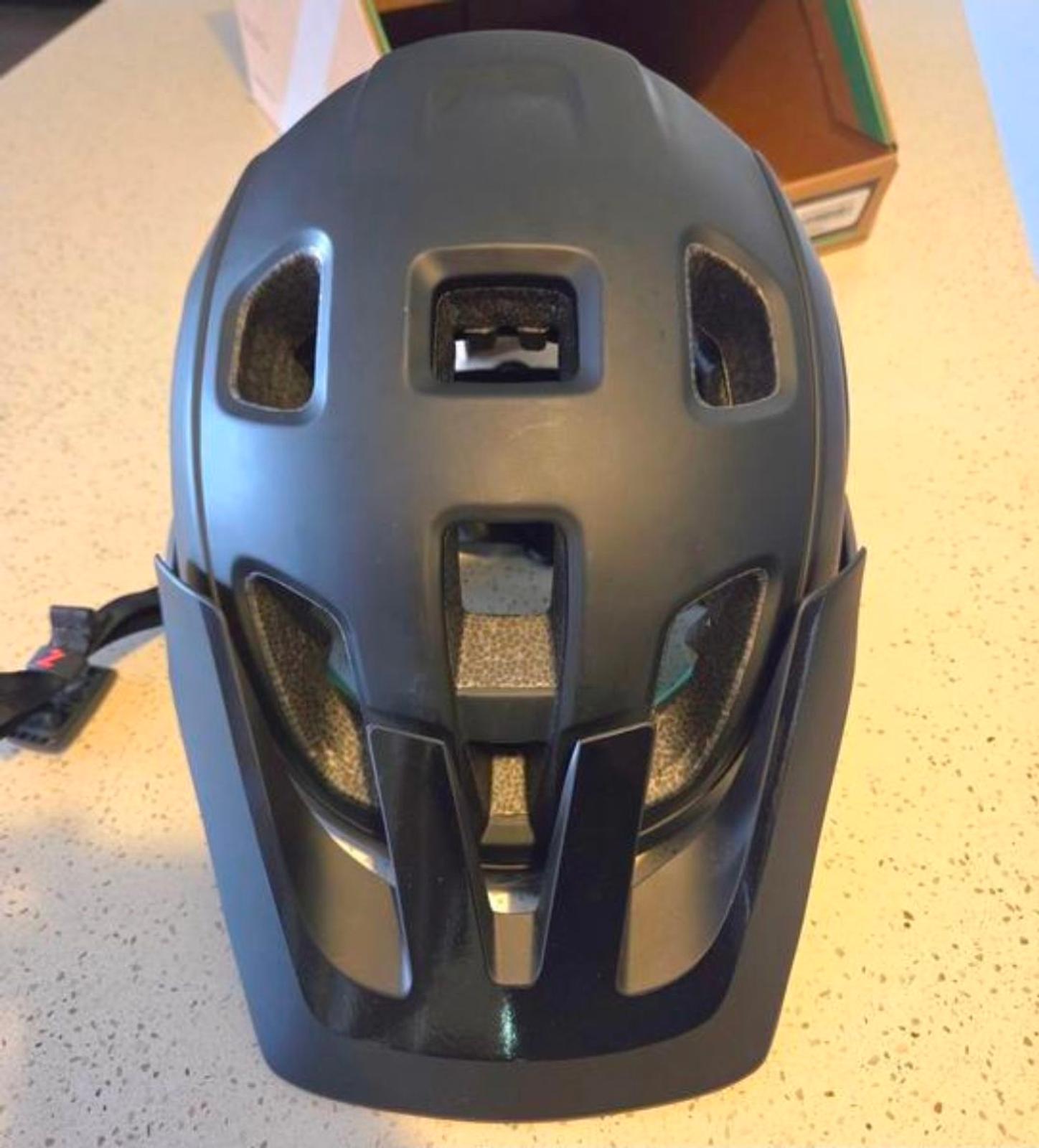 bike helmet xl size VICTGOAL Adult Men Women with LED Rear Light, M/L/XL Sizes Skid Lid Trek - Mountain Bikes Step 2 Select Your Color:Navy and the balanced weight