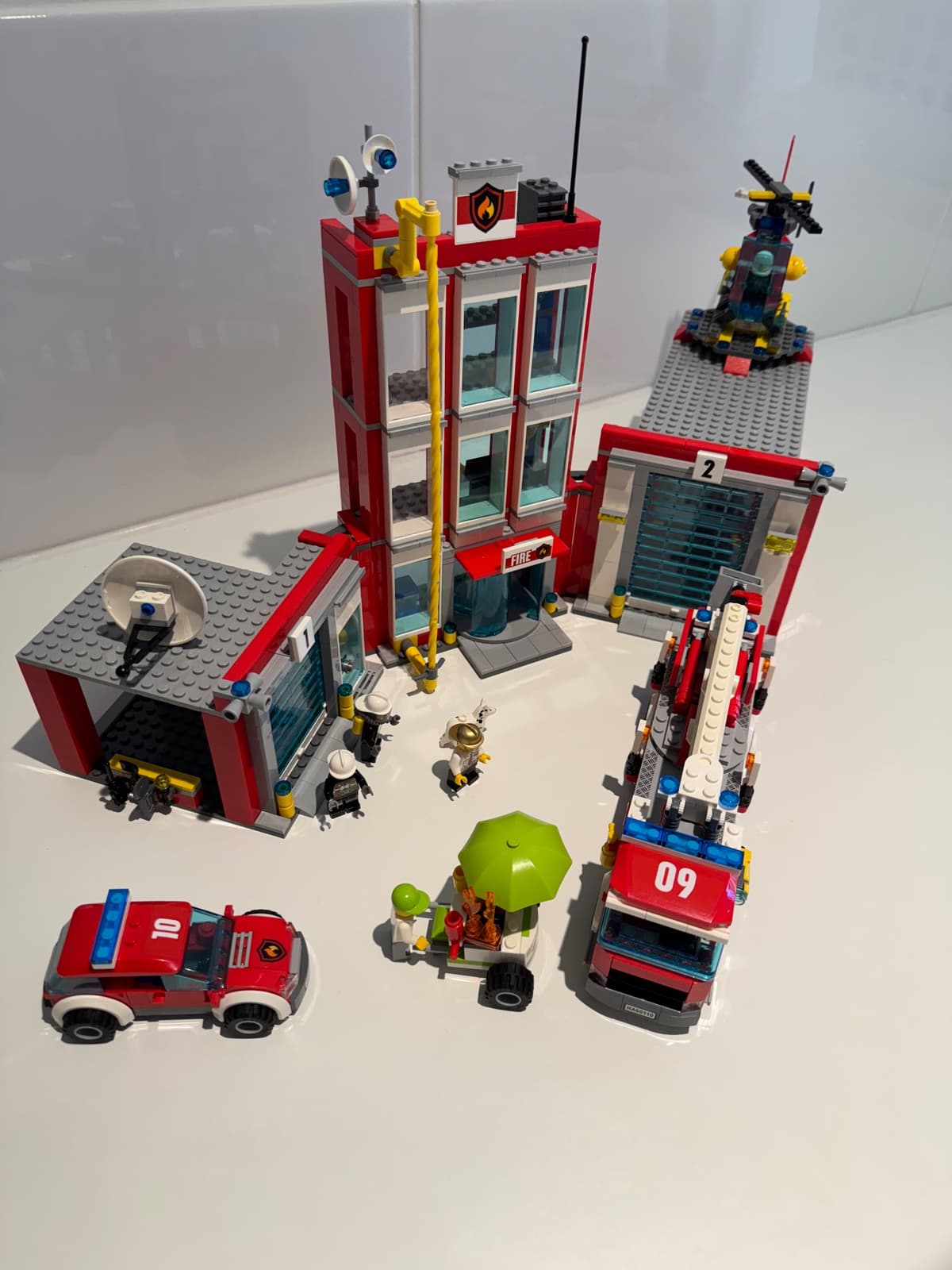 LEGO Fire Station (60110) - complete set with original instructions image 4
