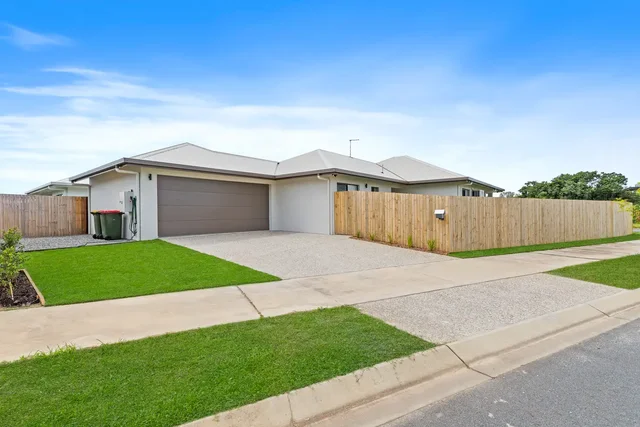 50 Mungana Circuit, Smithfield, Queensland 4878 - for Rent | Gumtree ...