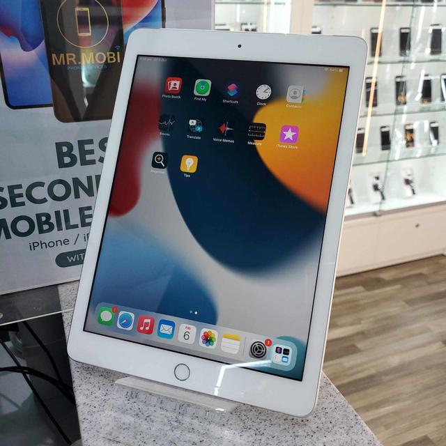 Signaga Post IPAD 6 CELLULAR 128GB SILVER COMES WITH WARRANTY - iPads in Newstead ...