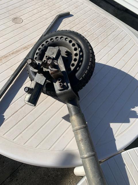 Caravan or Boat Ratchet Jockey Wheel 10 Solid Tyre in good condition ...