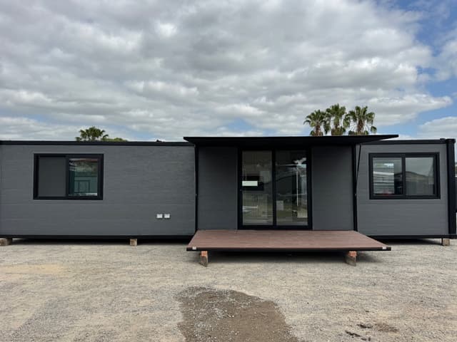 40FT CONTAINER / PORTABLE HOME 2 BEDROOM | Trailers | Gumtree Australia ...