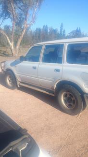 1998 TOYOTA LANDCRUISER DX (4x4) 5 SP MANUAL 4x4 4D WAGON | Cars, Vans ...