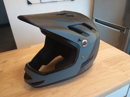 bike helmet perth Merlin Recon Carbon Fibre Enduro  Code Gloss Inspired Urban Protection The Heritage 2.0 from Thousand delivers a sleek Bike Gear Perth | Specialized
