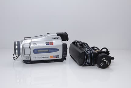 Camescope Sony Digital Handycam DCR-SC100E PAL Mini DV