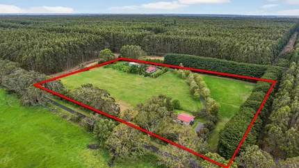 498 Codrington-Bessiebelle Road, Codrington, Victoria 3285 - for Sale ...
