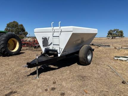 Transpread Transpread Single Axle Towed Multi Spreader | Farming Equipment ...