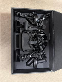 Oculus Rift Four Sensor Setup CV1 Oculus Rift - 4 Sensors - Valued at 500$ - Other Video Games ...