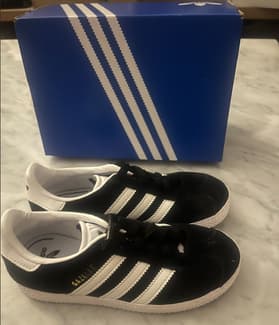 adidas gazelle silver green womens adidas Women's Gazelle Spikeless Golf Shoes Fairway Styles