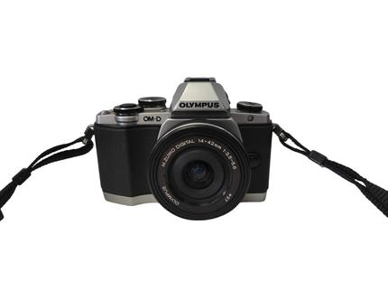 SIGMA 17-70mm f/2.8-4.5　DC MACRO(キャノン) camera in Mandurah Area, WA | Cameras | Gumtree Australia Local