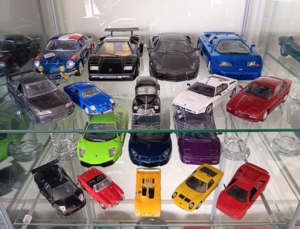 Diecast 1:43 Model Cars