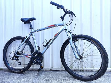 schwinn bicycle water bottle & cage Expandable Water Bottle Cage  Schwinn