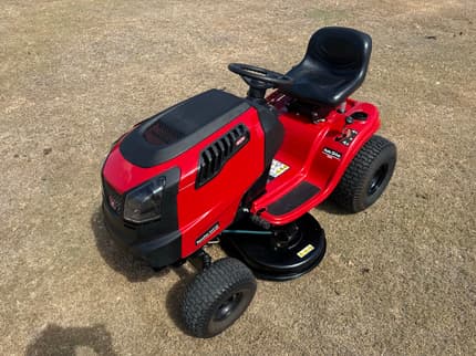 Rover Rancher Auto 547/38 Ride On Mower - Lawn Mowers in Hatton Vale ...