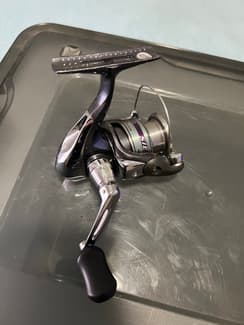 shimano sienna 1000fd silver FD Spinning Reel Rear drag reels allow anglers to make drag adjustments on the fly Shimano Sienna 1000FE Spinning Fishing