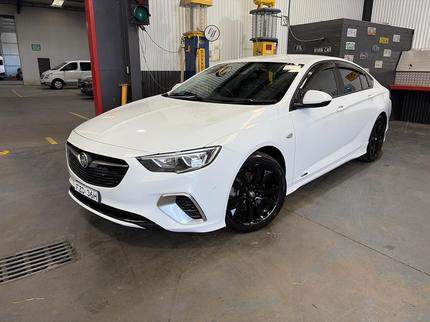 2018 Holden Commodore RS ZB | Cars, Vans & Utes | Gumtree Australia ...